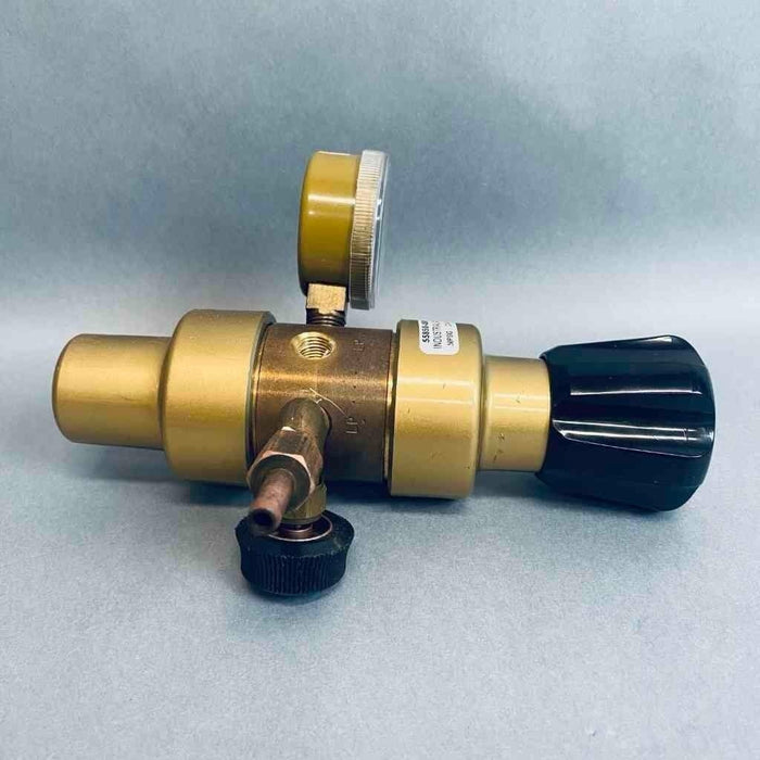 VWR Industrial Air Gas Regulator 50 PSIG with Neoprene Diaphragms Air Pressure Regulators VWR