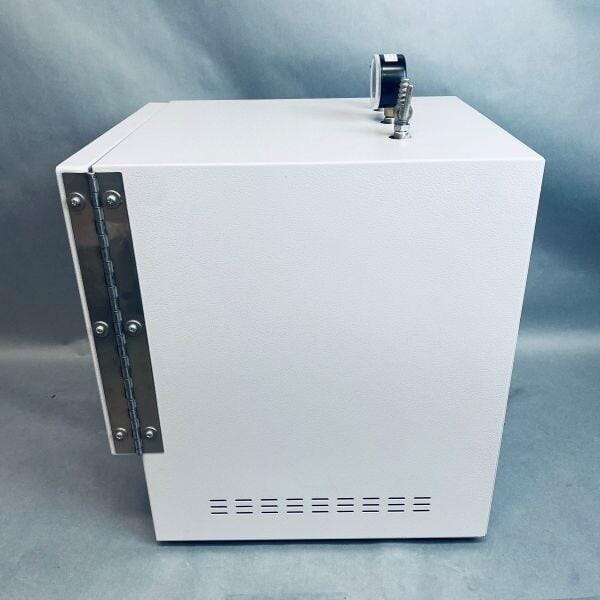 VWR Mini Vacuum Incubator 12.5 L with 1 Shelf Unit 220°C Lab Incubators VWR