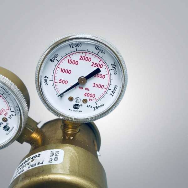 VWR Multistage Gas Regulator for Oxygen Lab Equipment: Other Lab Equipment VWR