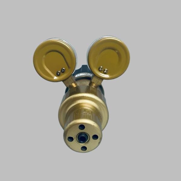 VWR Multistage Gas Regulator for Oxygen Lab Equipment: Other Lab Equipment VWR