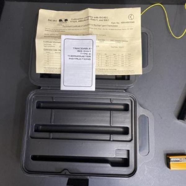 VWR Traceable Big Digit Thermometer Type K with Case and Warranty Lab Equipment::Other Lab Equipment VWR