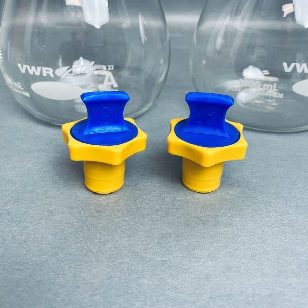 VWR Volumetric Flask 1000 ml with Stopper 2 Flasks Lab Consumables::Tubes, Vials, and Flasks VWR