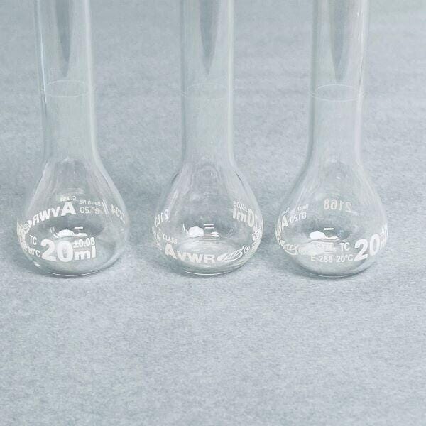 VWR Volumetric Flask 20 ml Flat Bottom Total of 12 Flasks Lab Flasks VWR International