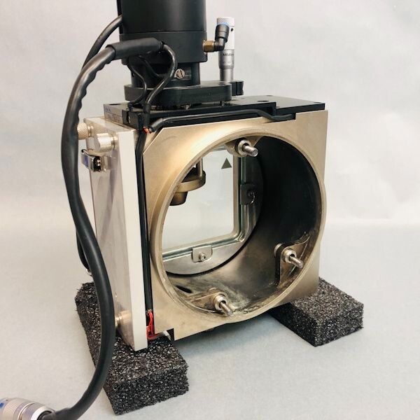 Waters Ion Source Enclosure Assembly with ESI probe for Micromass LCT Premier Equipment Parts Life Sciences Trading