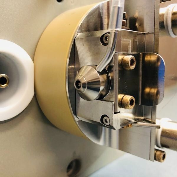 Waters Pumping Block Assembly with Source Ion Guide and Ion Block for Micromass LCT Premier Equipment Parts Life Sciences Trading